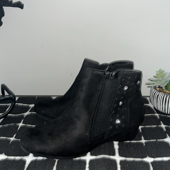 NEW!! Black suede like booties - Picture 2 of 5